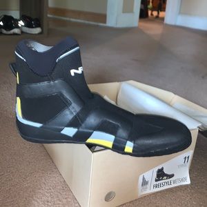 NRS Freestyle Wetshoes